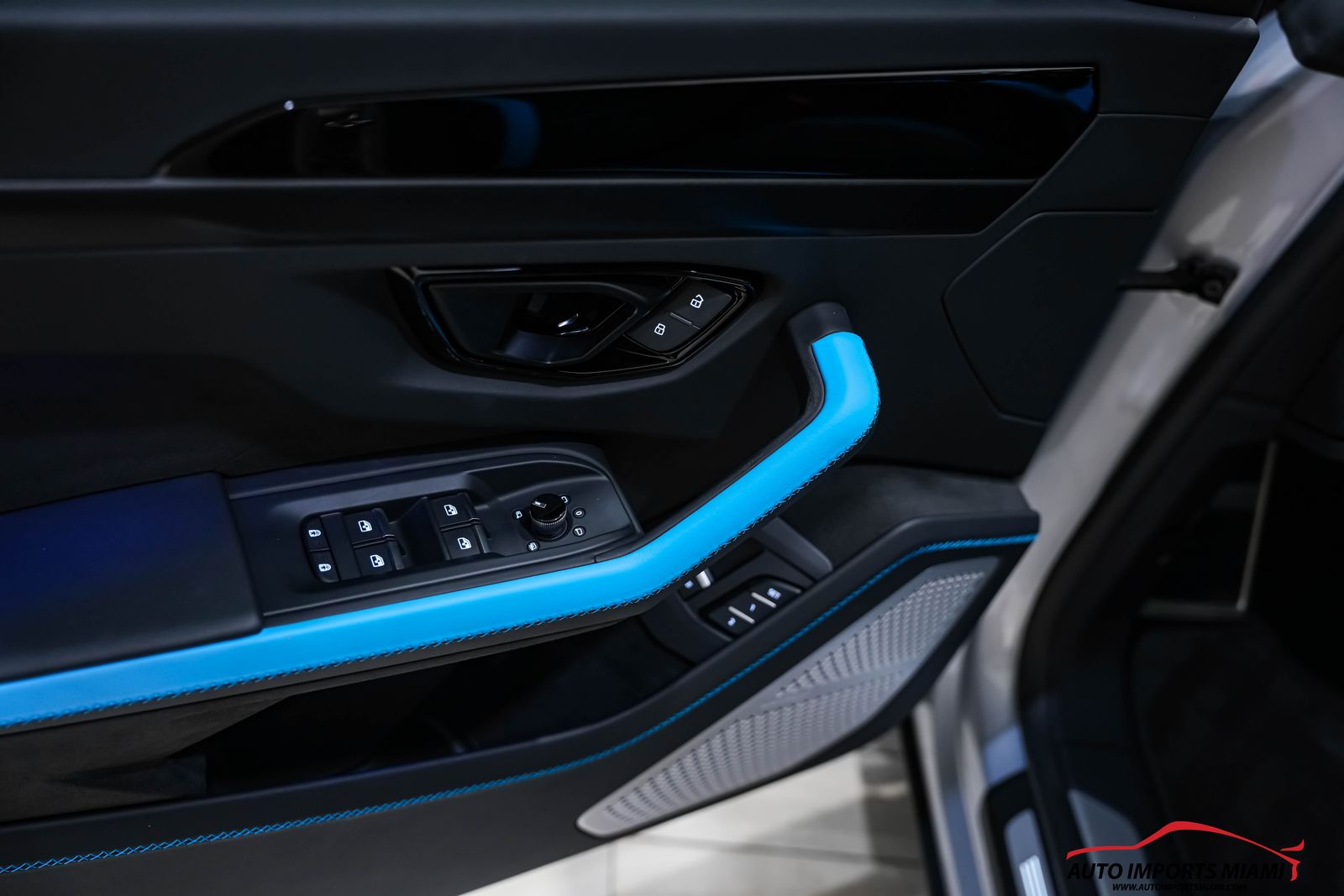 2025 Lamborghini Urus Plug-In Hybrid SE AWD