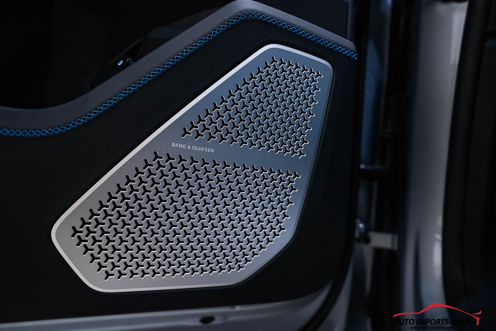 2025 Lamborghini Urus Plug-In Hybrid SE AWD