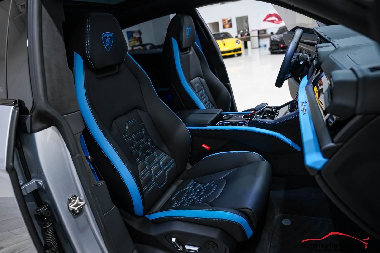 2025 Lamborghini Urus Plug-In Hybrid SE AWD