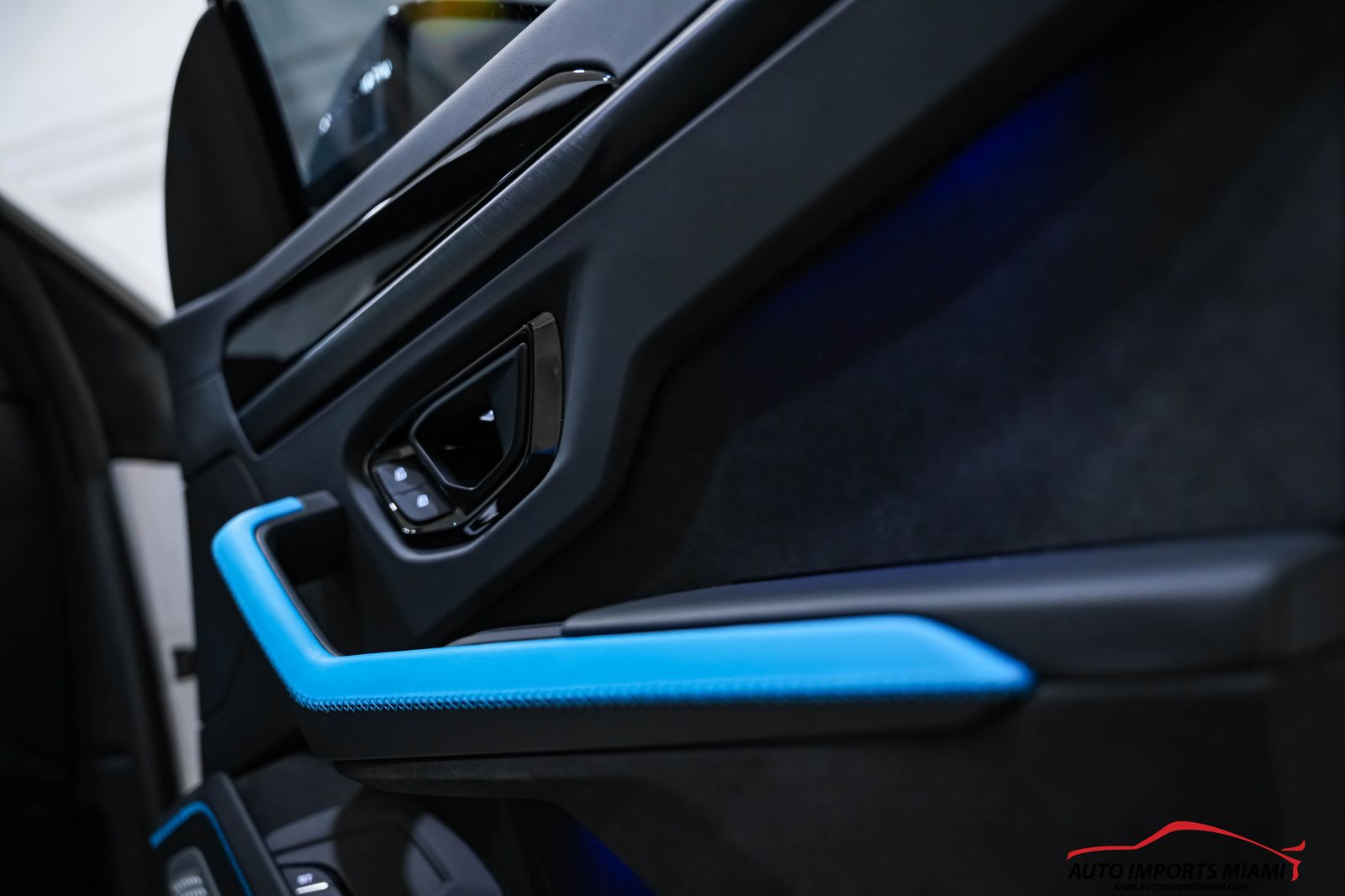 2025 Lamborghini Urus Plug-In Hybrid SE AWD