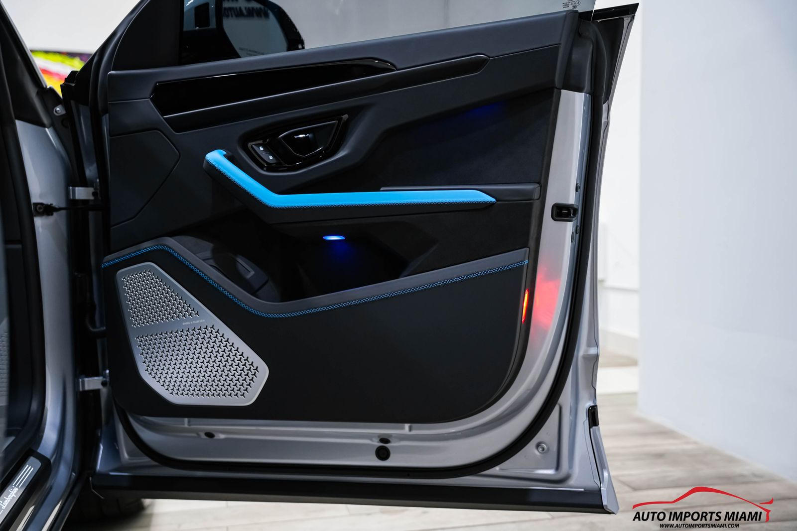 2025 Lamborghini Urus Plug-In Hybrid SE AWD