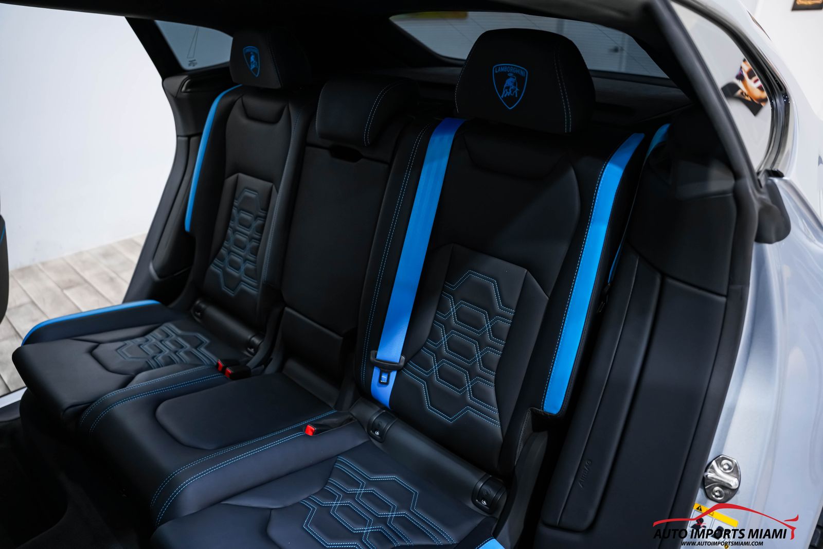 2025 Lamborghini Urus Plug-In Hybrid SE AWD