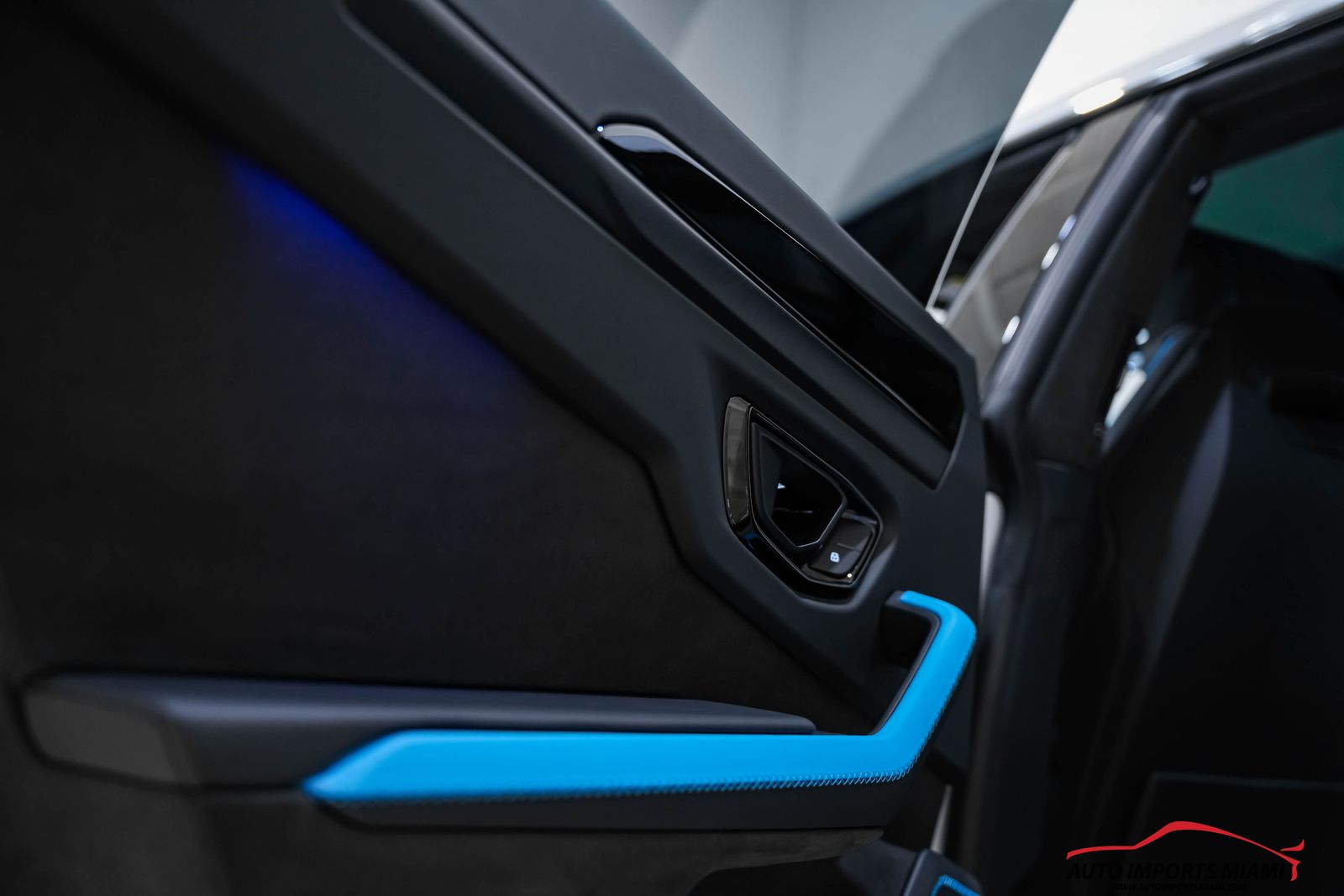 2025 Lamborghini Urus Plug-In Hybrid SE AWD