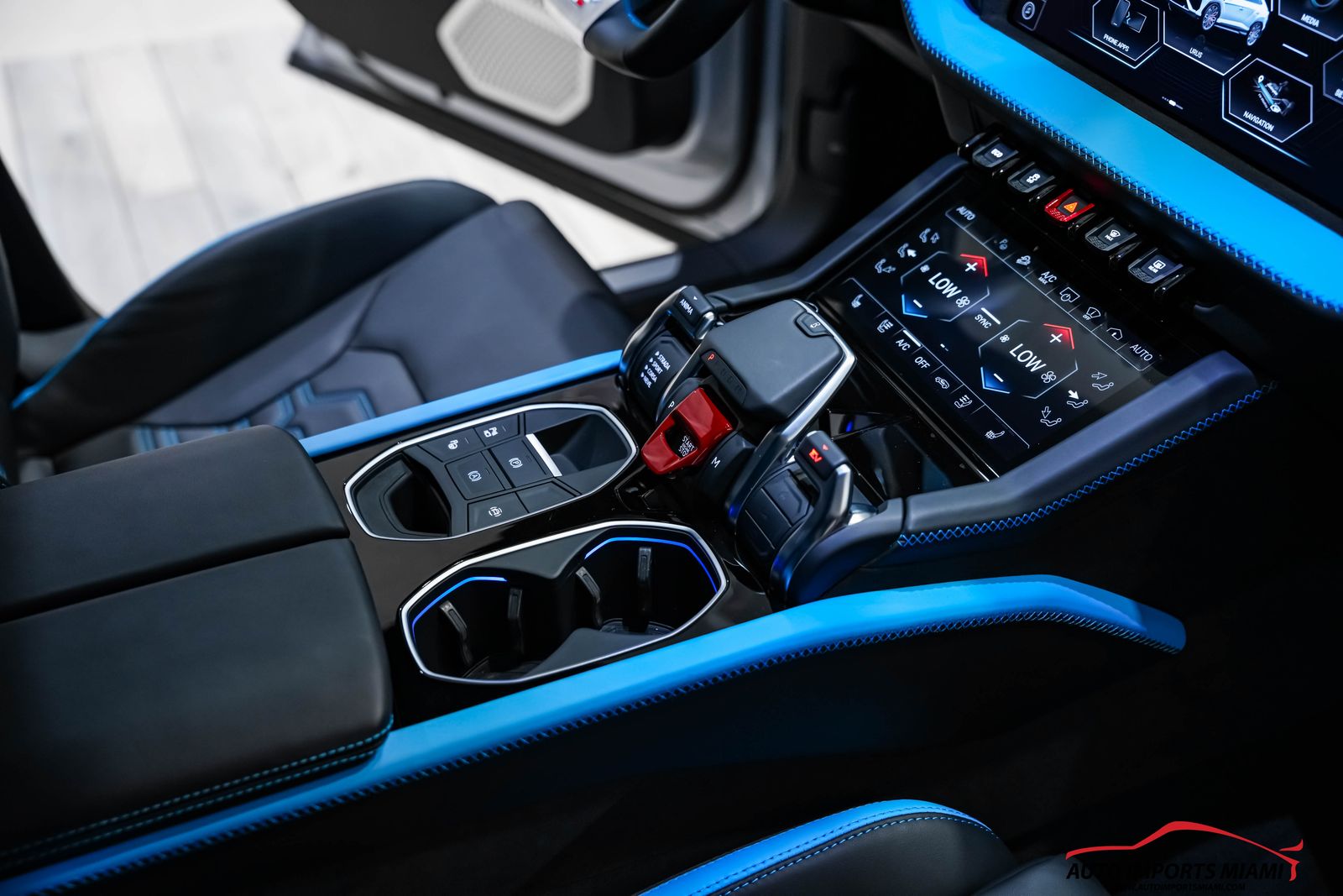 2025 Lamborghini Urus Plug-In Hybrid SE AWD