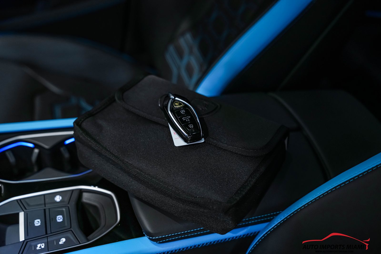 2025 Lamborghini Urus Plug-In Hybrid SE AWD