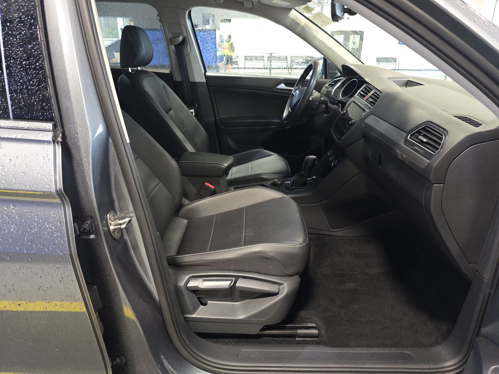 2021 Volkswagen Tiguan 2.0T SE AWD