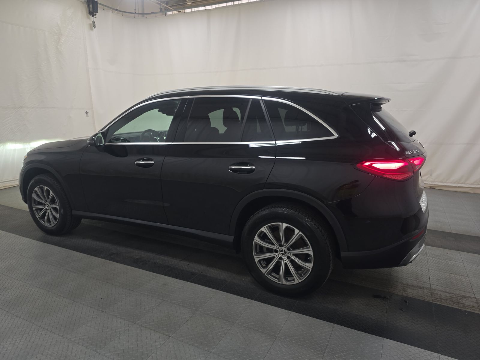 2025 Mercedes-Benz GLC GLC 300 AWD