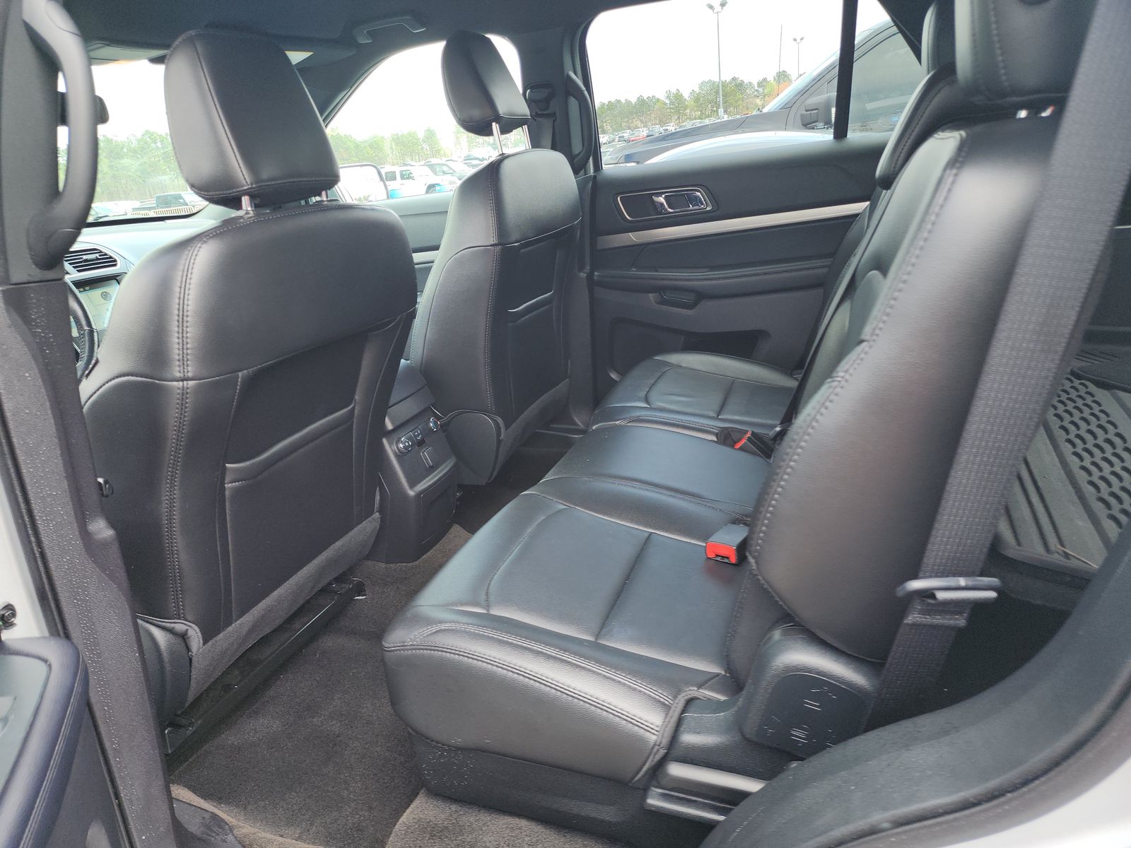 2018 Ford Explorer XLT FWD