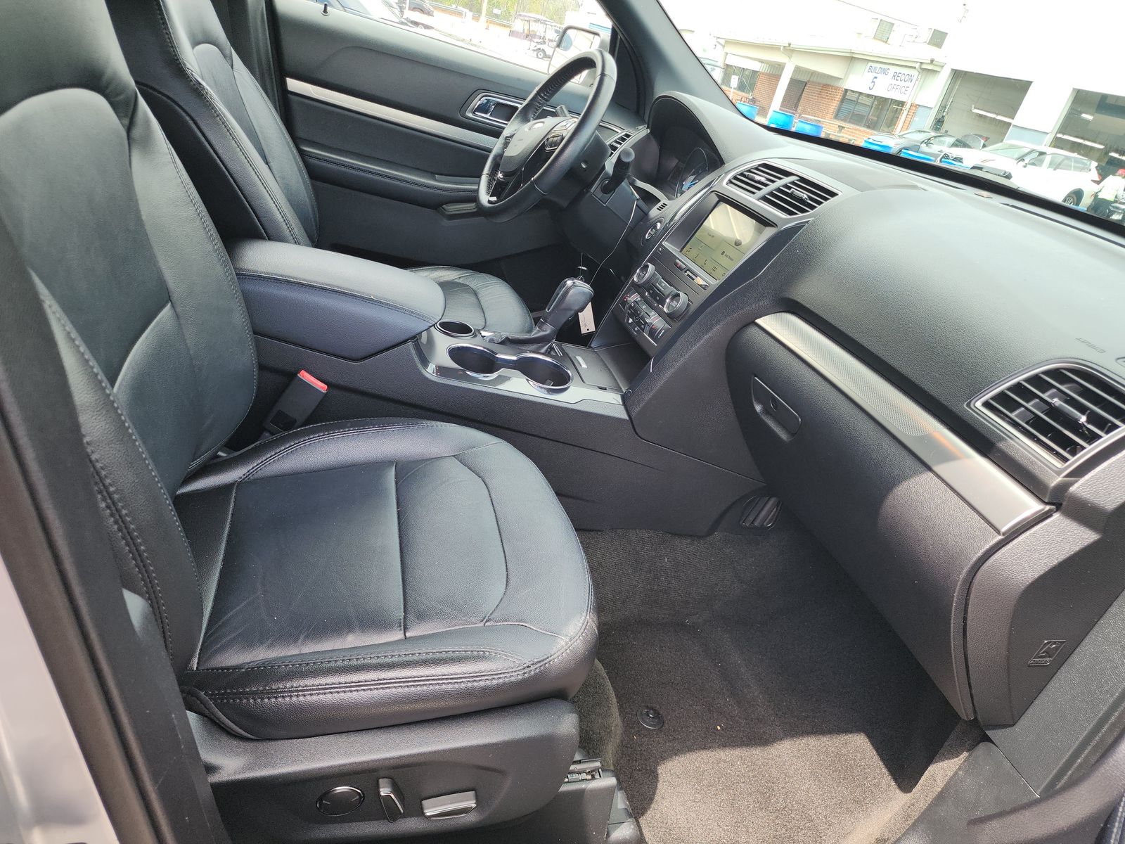 2018 Ford Explorer XLT FWD