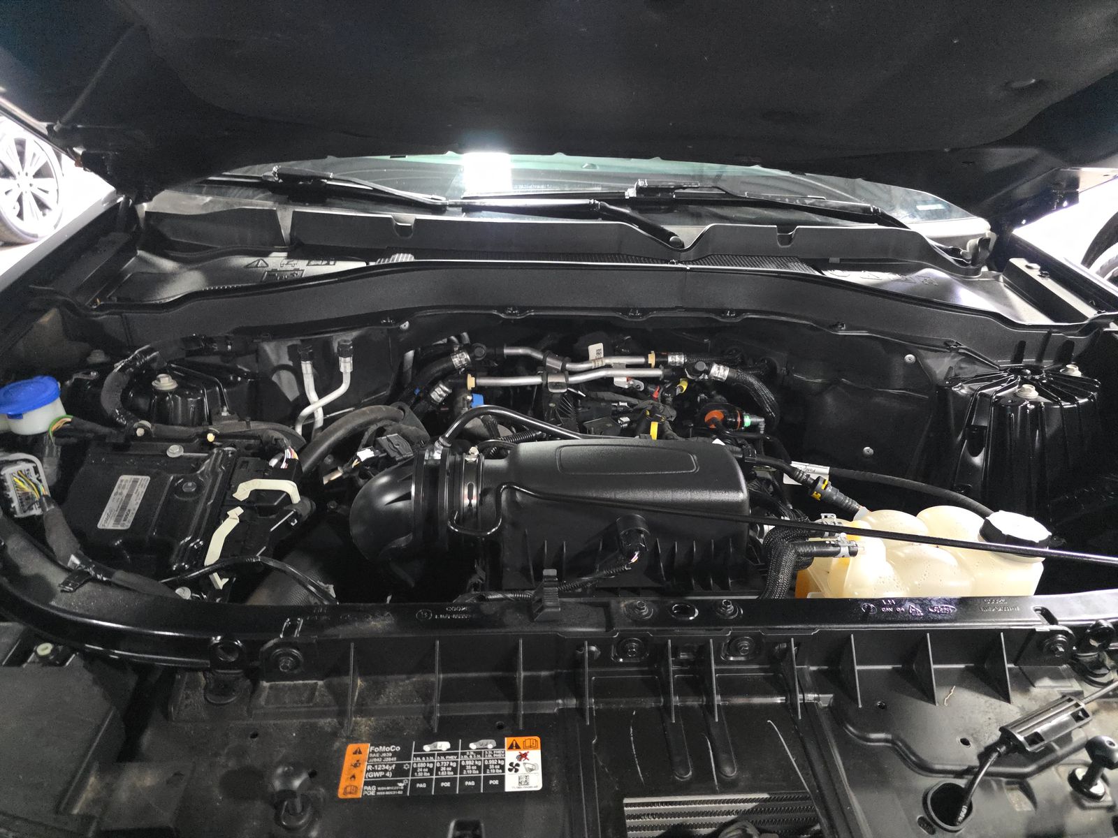 2023 Ford Explorer XLT AWD