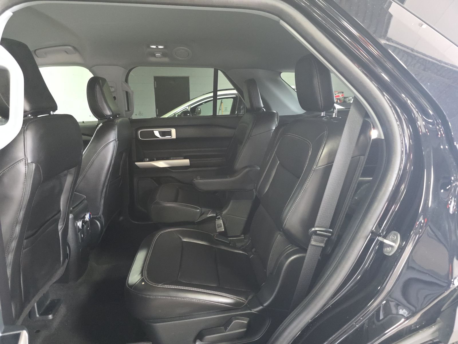 2023 Ford Explorer XLT AWD