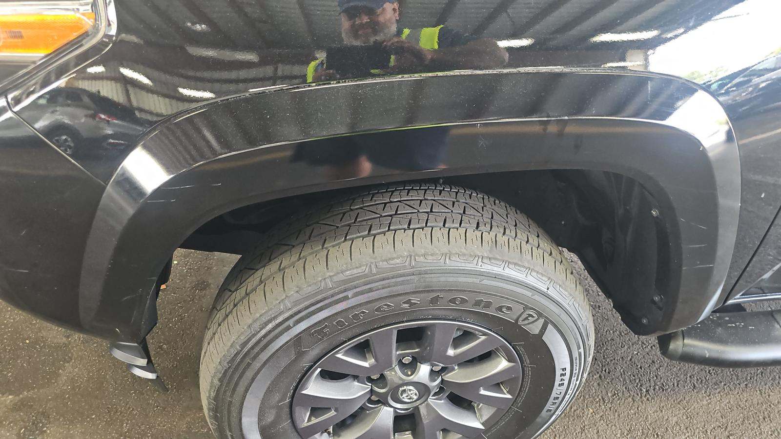 2023 Toyota Tacoma SR5 AWD