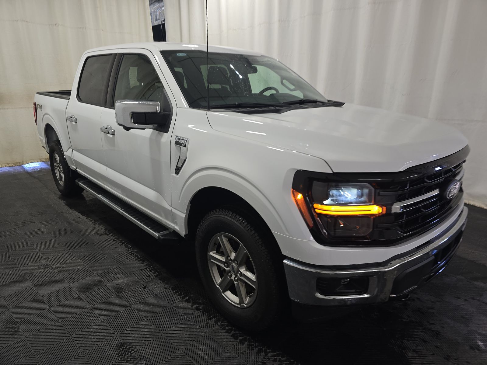 2024 Ford F-150 XLT AWD