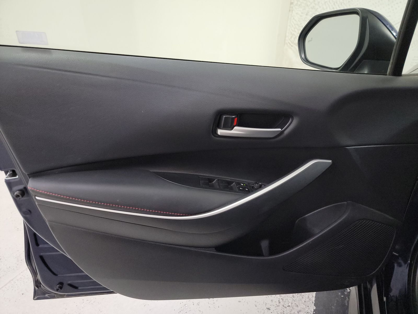 2025 Toyota Corolla Hybrid SE FWD