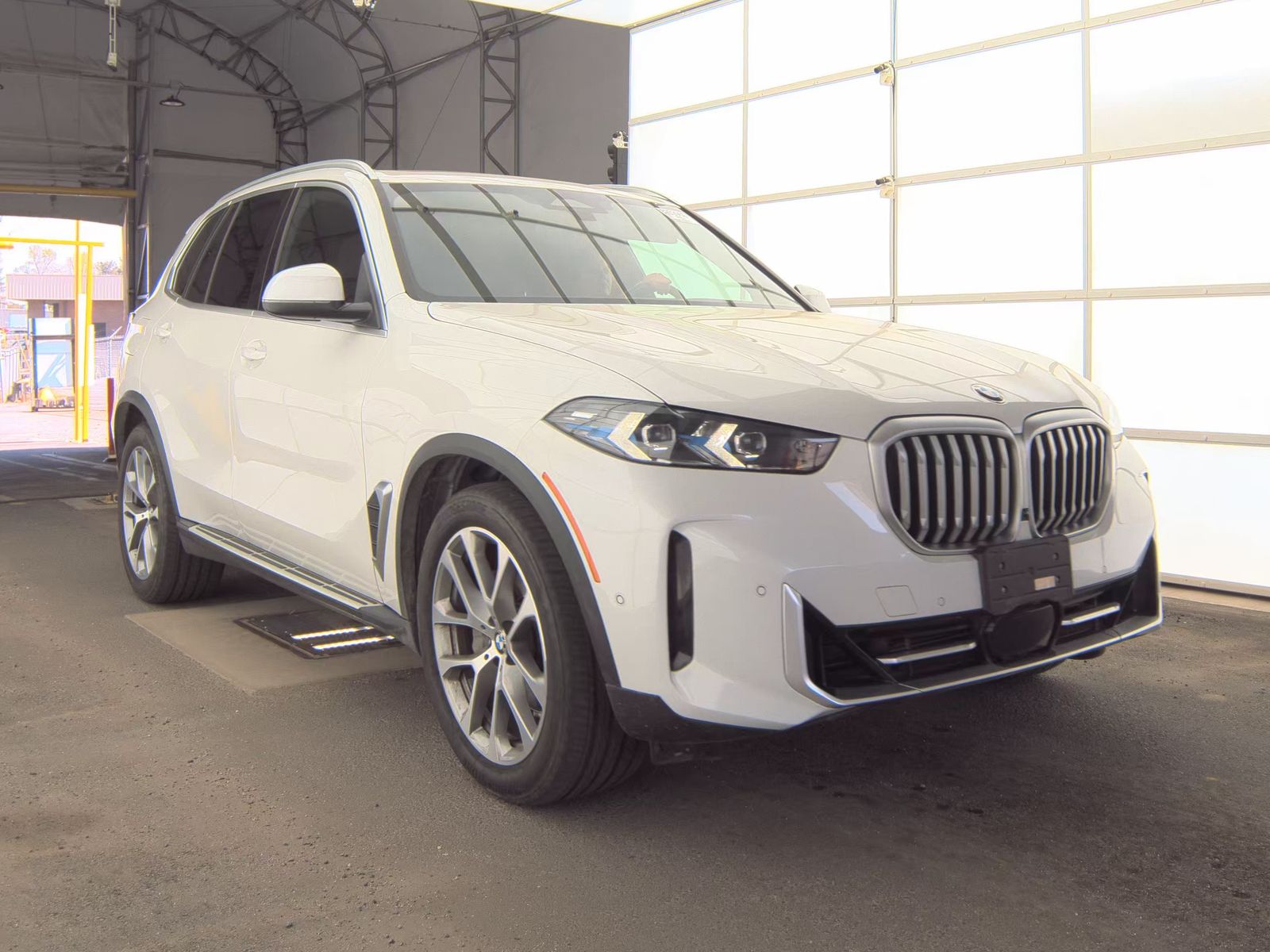 2025 BMW X5 xDrive40i AWD