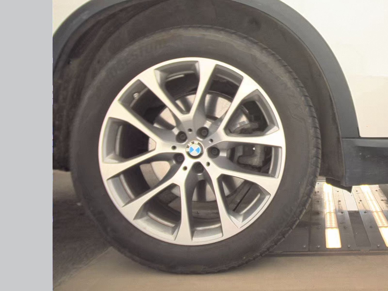 2025 BMW X5 xDrive40i AWD