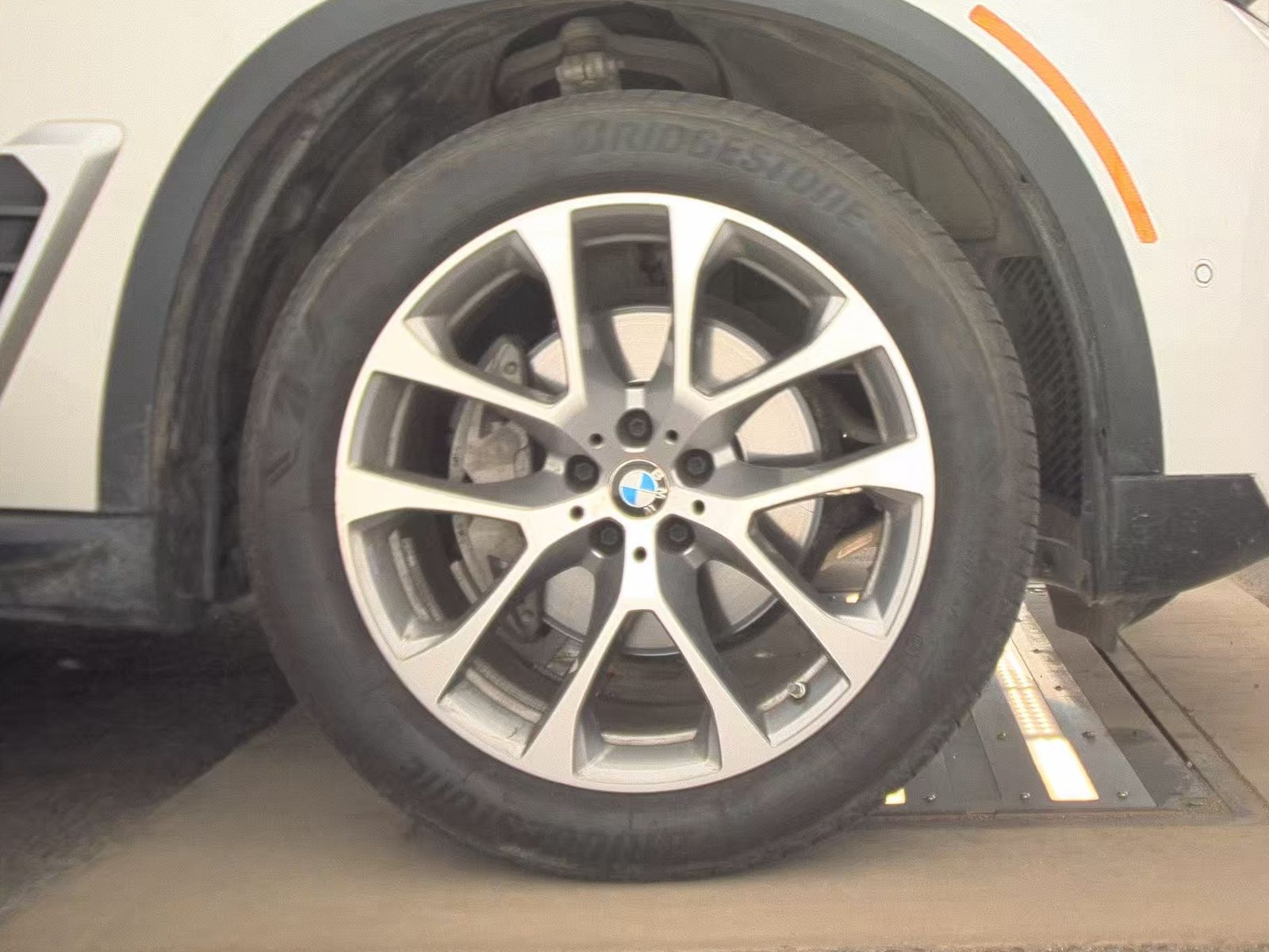 2025 BMW X5 xDrive40i AWD