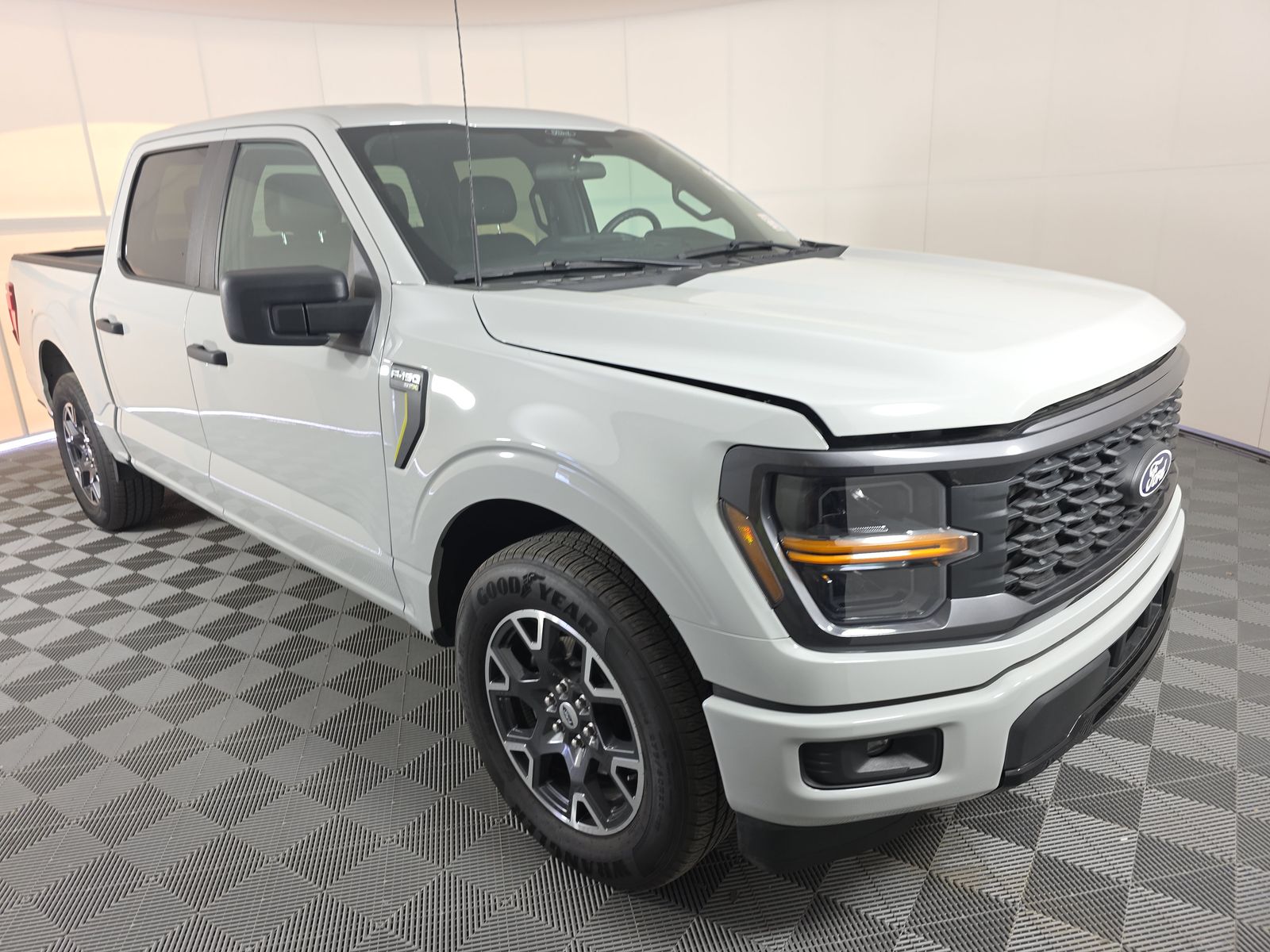 2024 Ford F-150 STX RWD