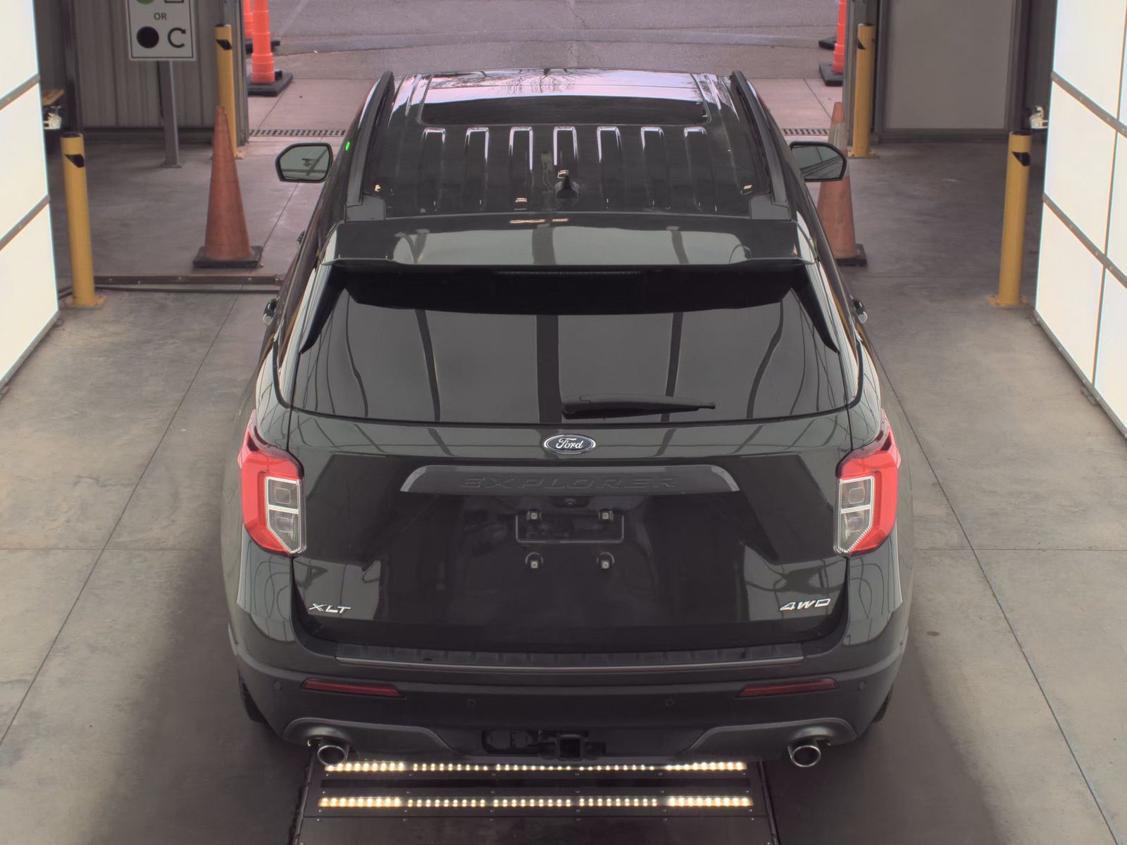 2023 Ford Explorer XLT AWD