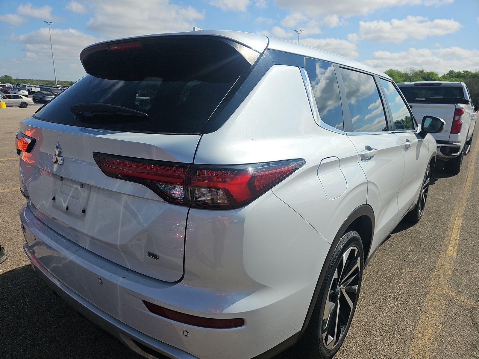2022 Mitsubishi Outlander SE FWD