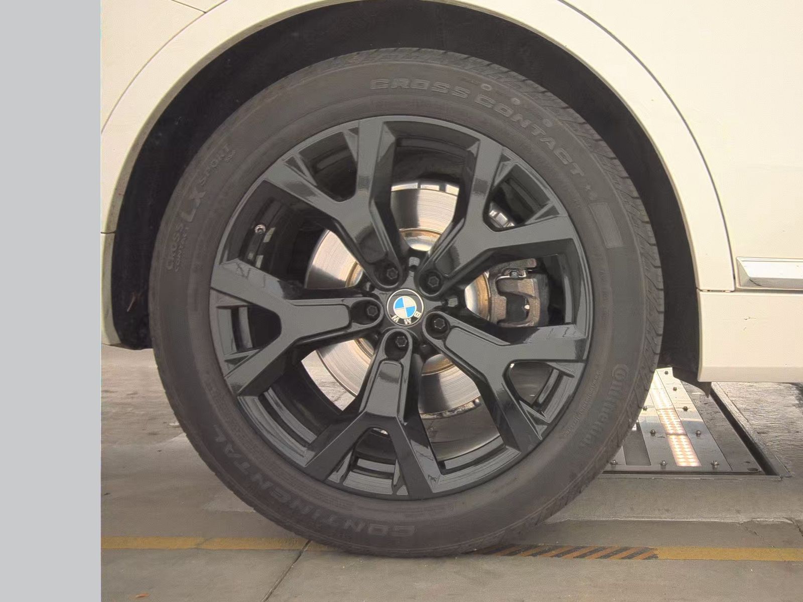 2022 BMW X7 xDrive40i AWD