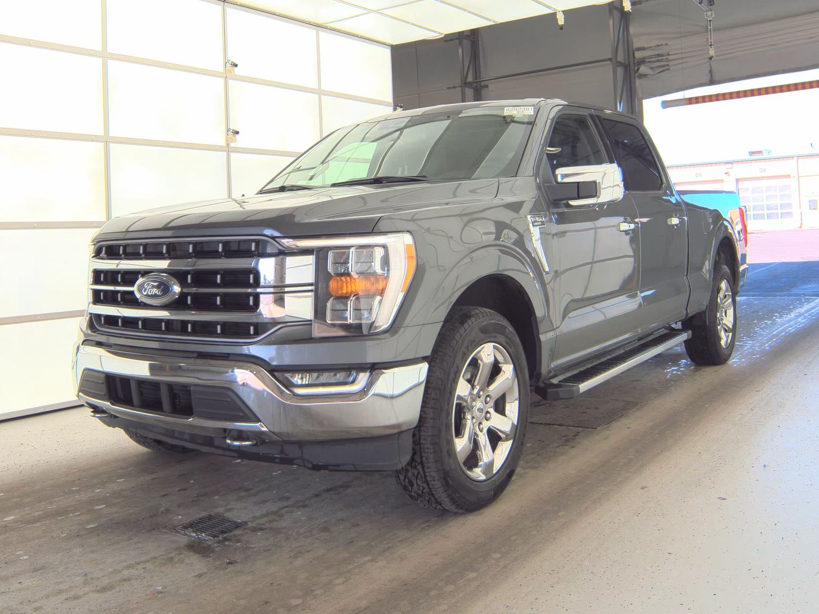 2023 Ford F-150 Lariat AWD