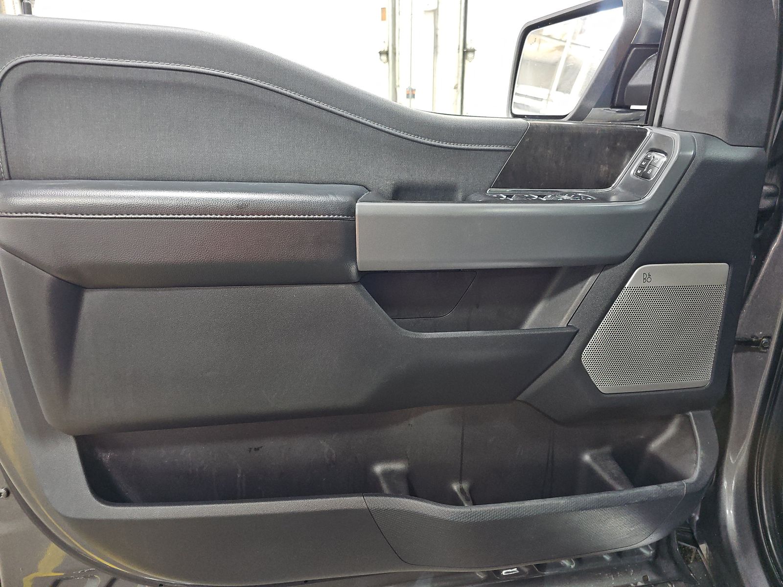 2023 Ford F-150 Lariat AWD