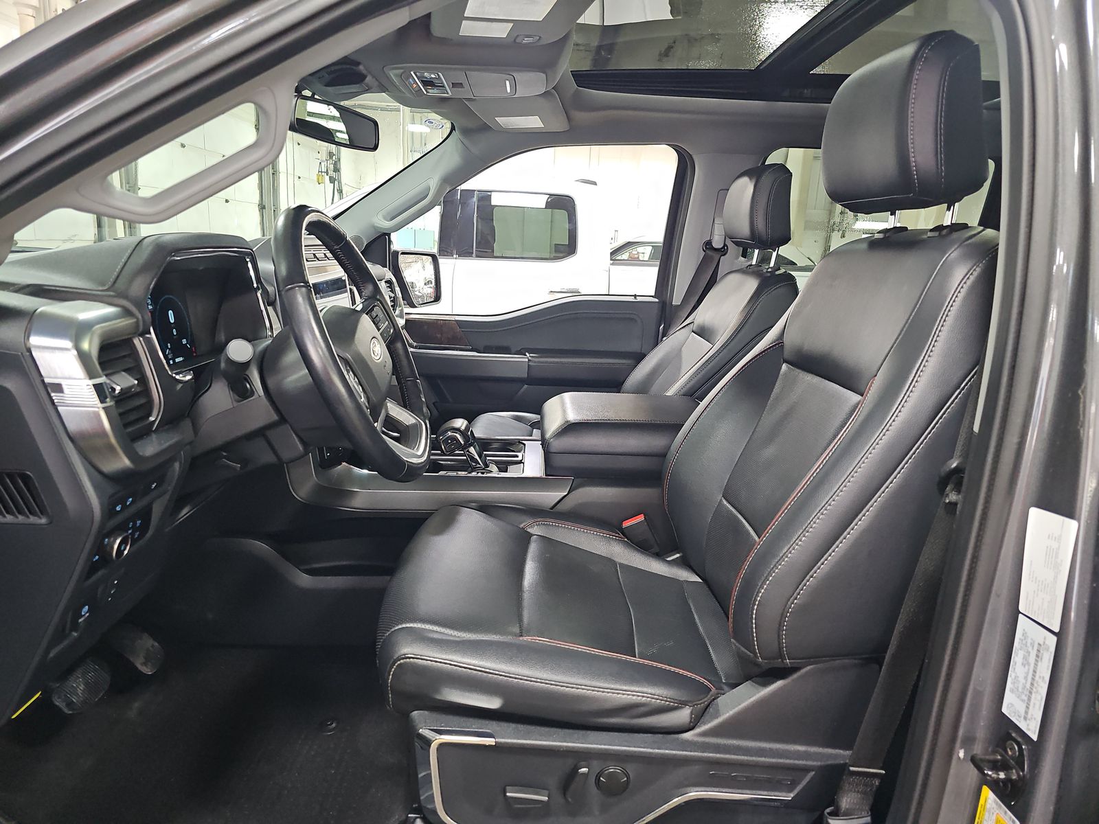 2023 Ford F-150 Lariat AWD