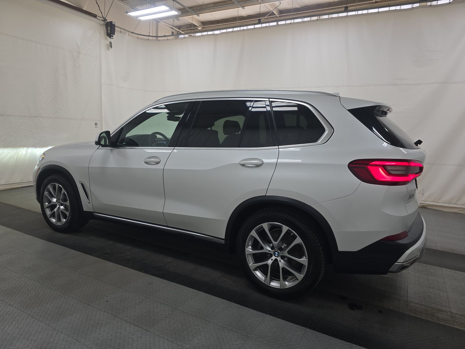 2020 BMW X5 xDrive40i AWD