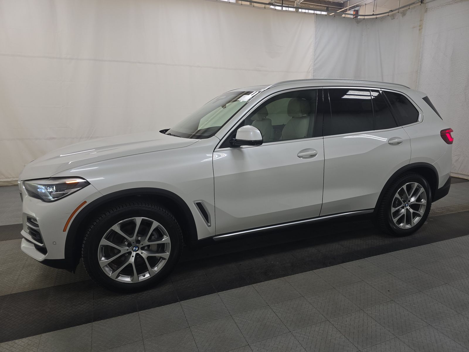 2020 BMW X5 xDrive40i AWD
