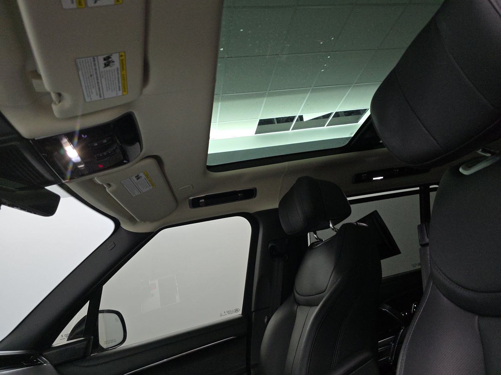 2025 Land Rover Range Rover Autobiography LWB AWD