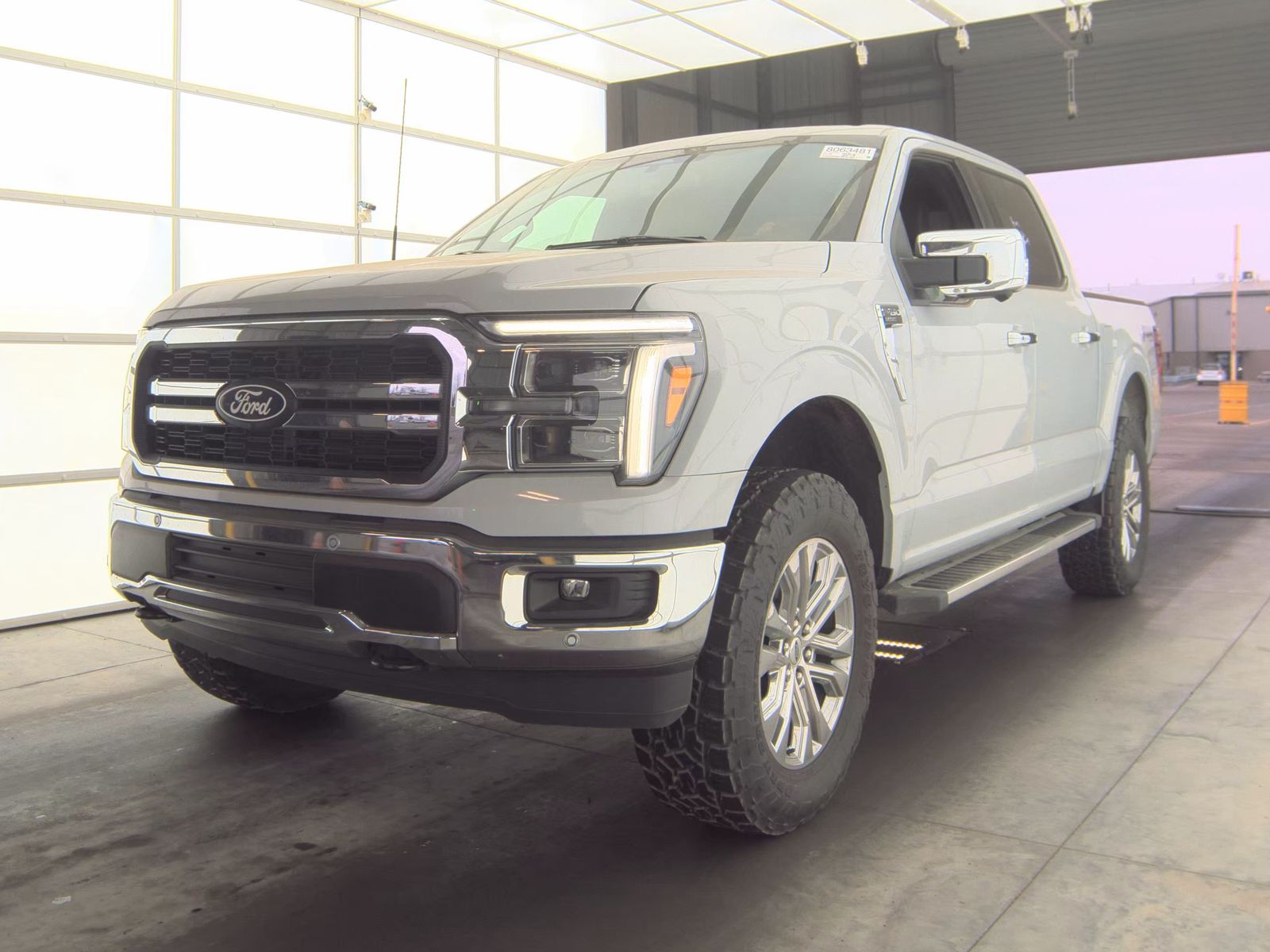 2025 Ford F-150 Lariat AWD