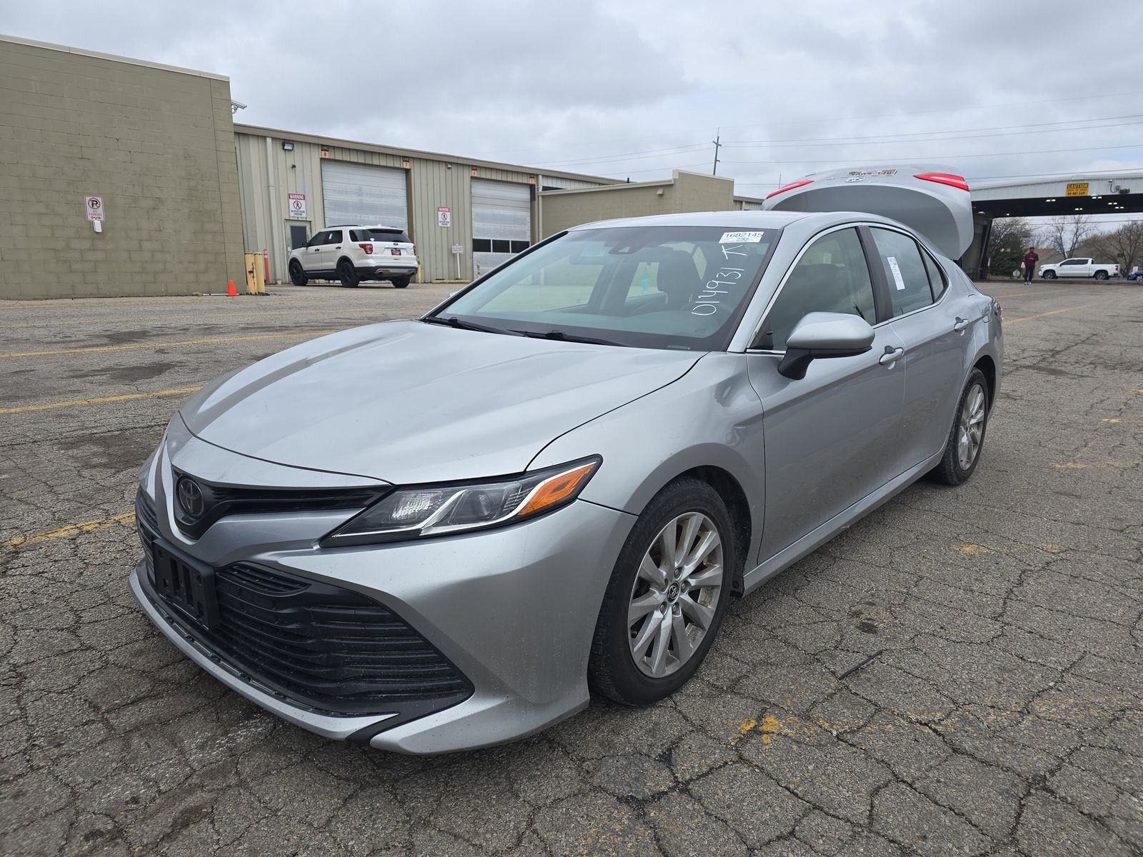 TOYOTA CAMRY - 1