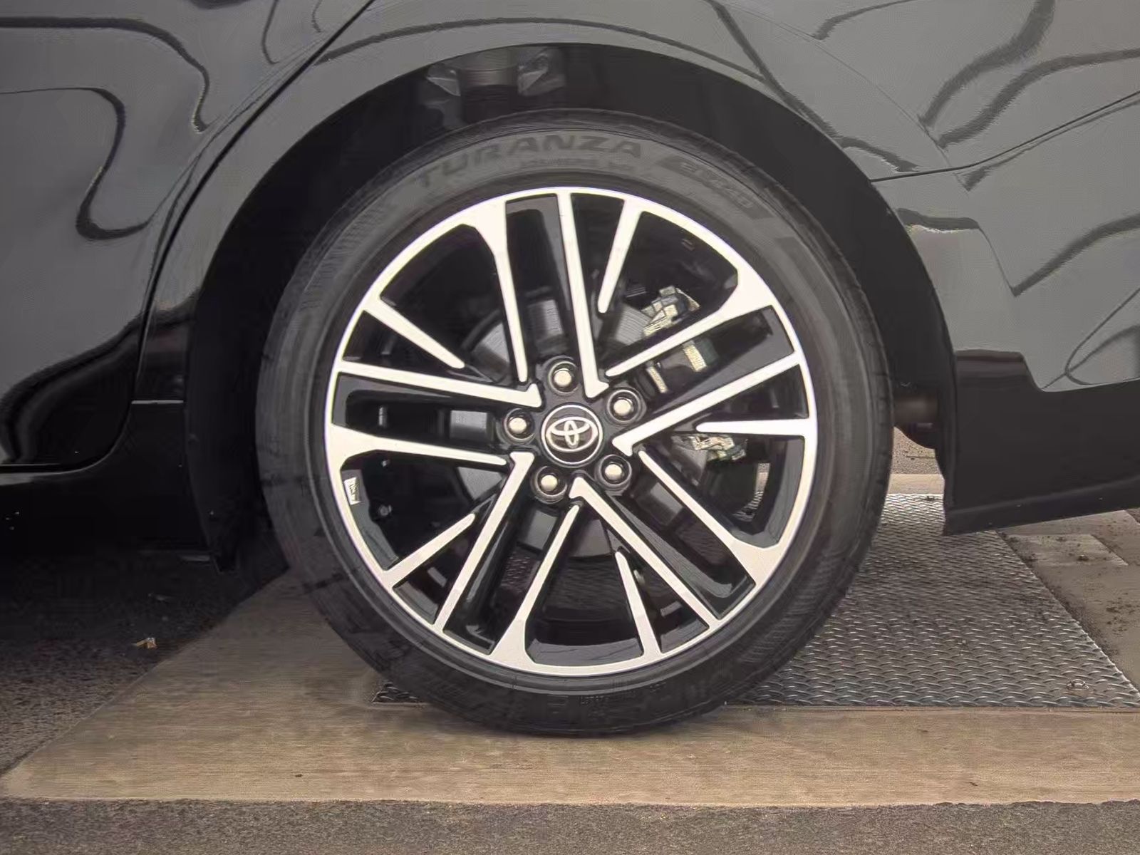 2025 Toyota Camry XLE AWD