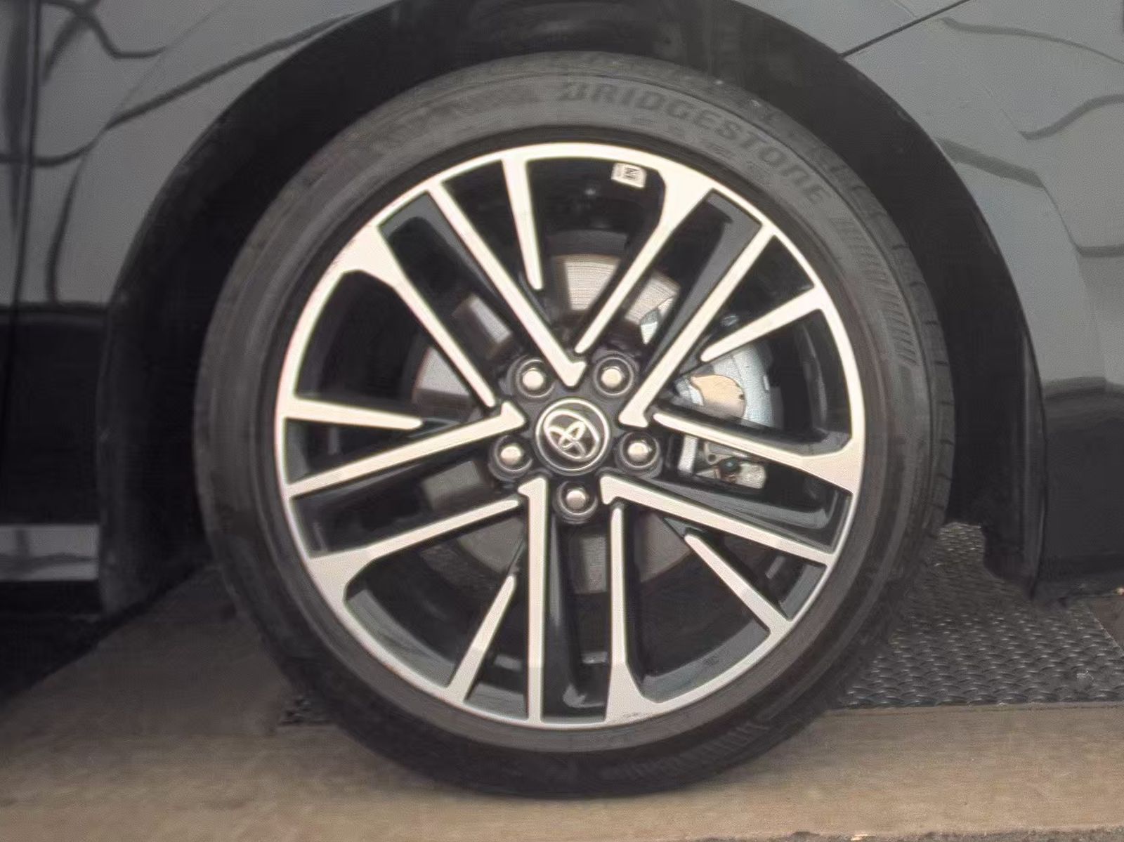 2025 Toyota Camry XLE AWD