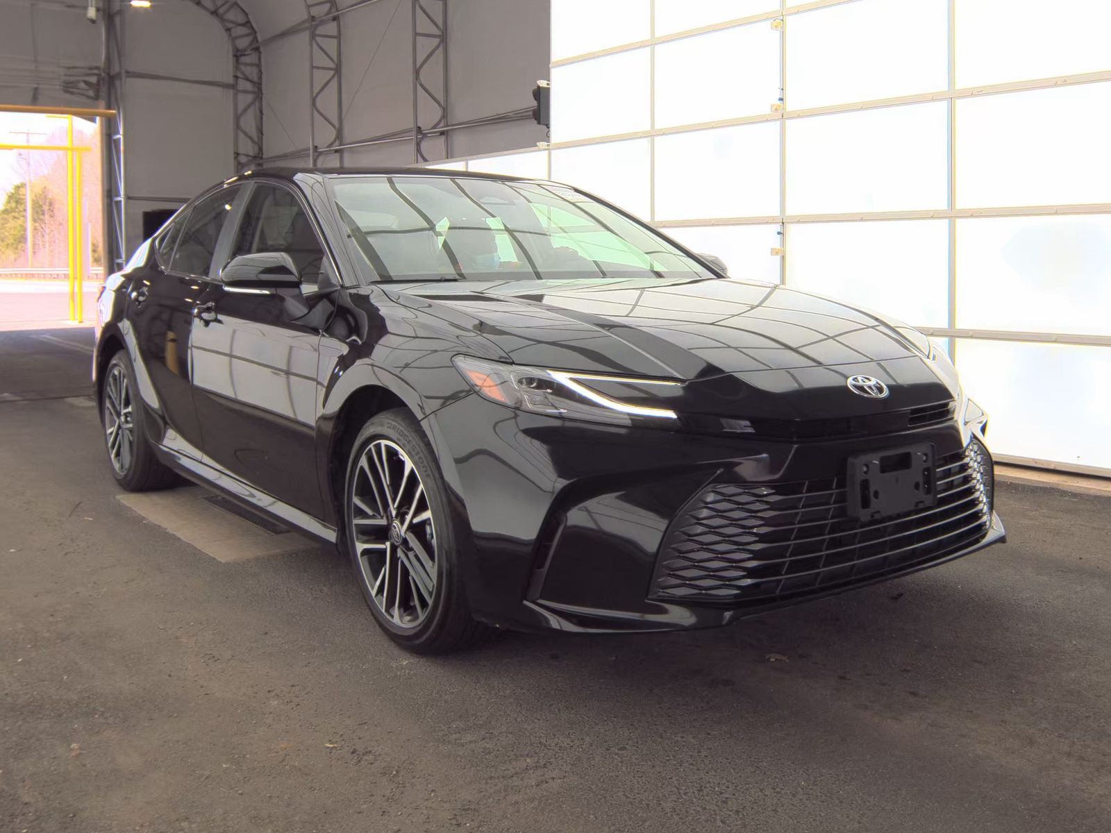 2025 Toyota Camry XLE AWD