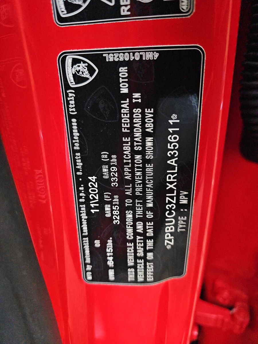 2024 Lamborghini Urus Performante AWD