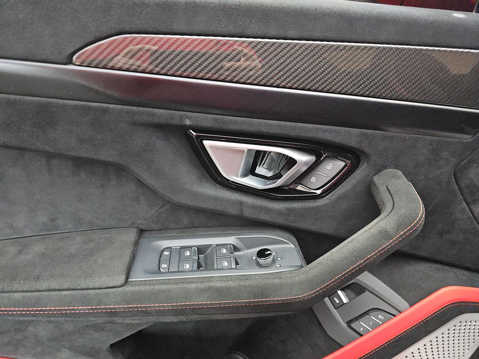 2024 Lamborghini Urus Performante AWD
