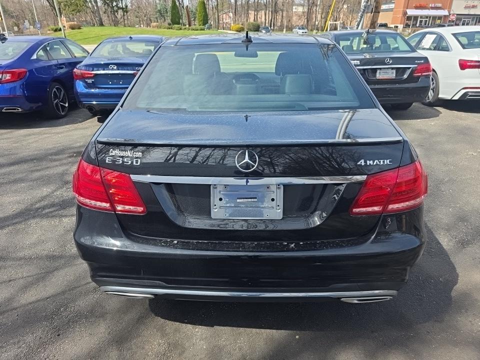 MERCEDES-BENZ E-CLASS - 6