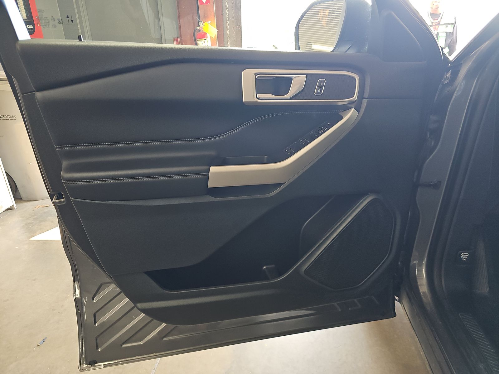 2024 Ford Explorer XLT AWD