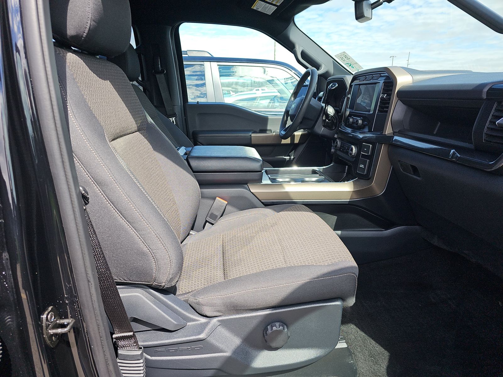 2023 Ford F-150 XL AWD