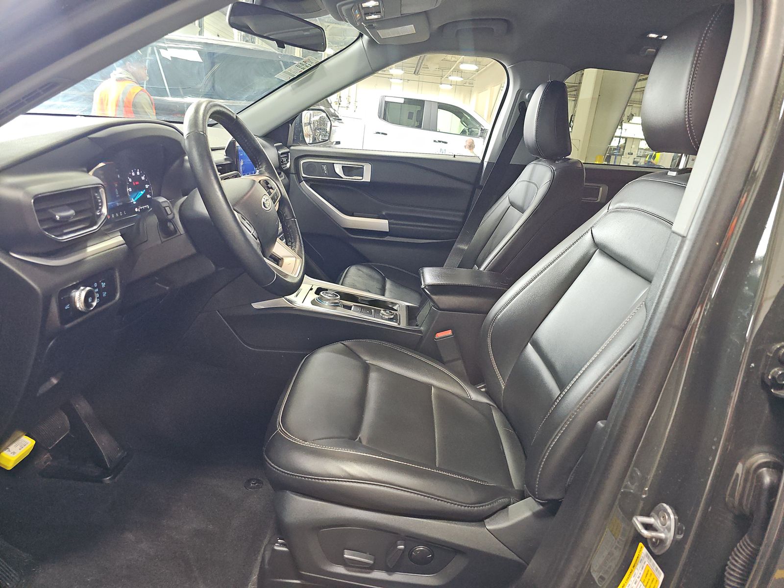 2022 Ford Explorer XLT AWD