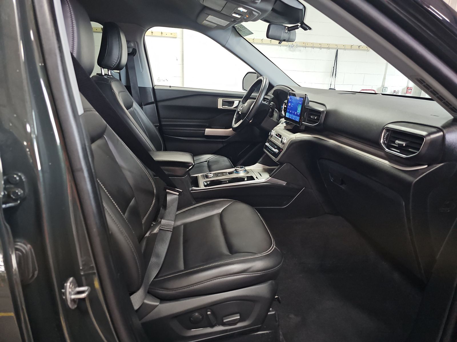 2022 Ford Explorer XLT AWD