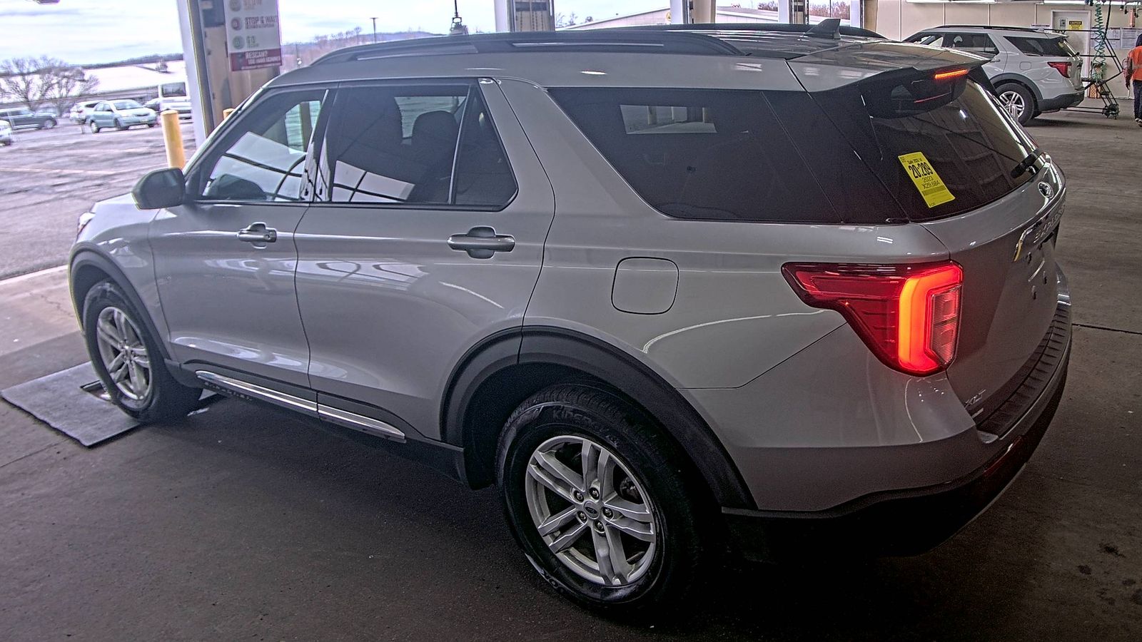 2023 Ford Explorer XLT AWD