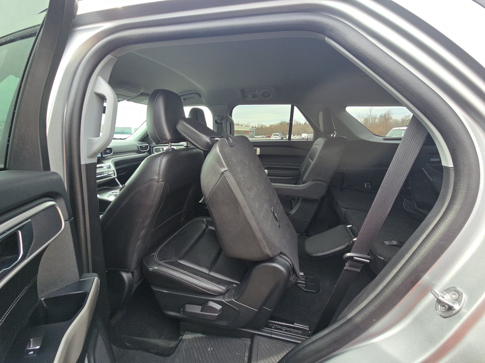 2023 Ford Explorer XLT AWD