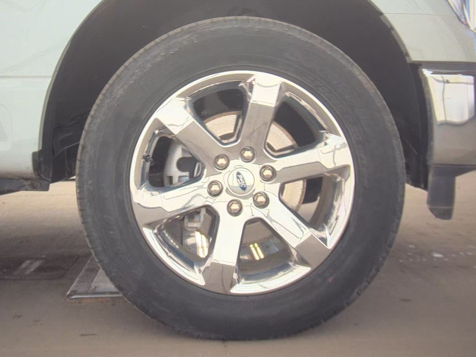 2023 Ford F-150 Lariat AWD