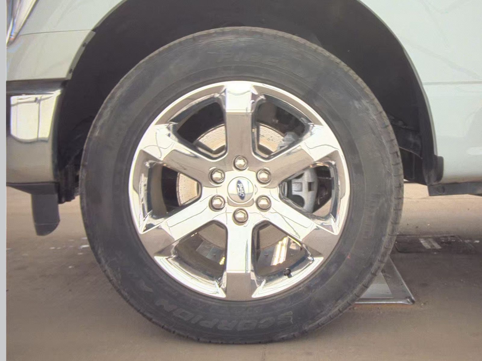 2023 Ford F-150 Lariat AWD