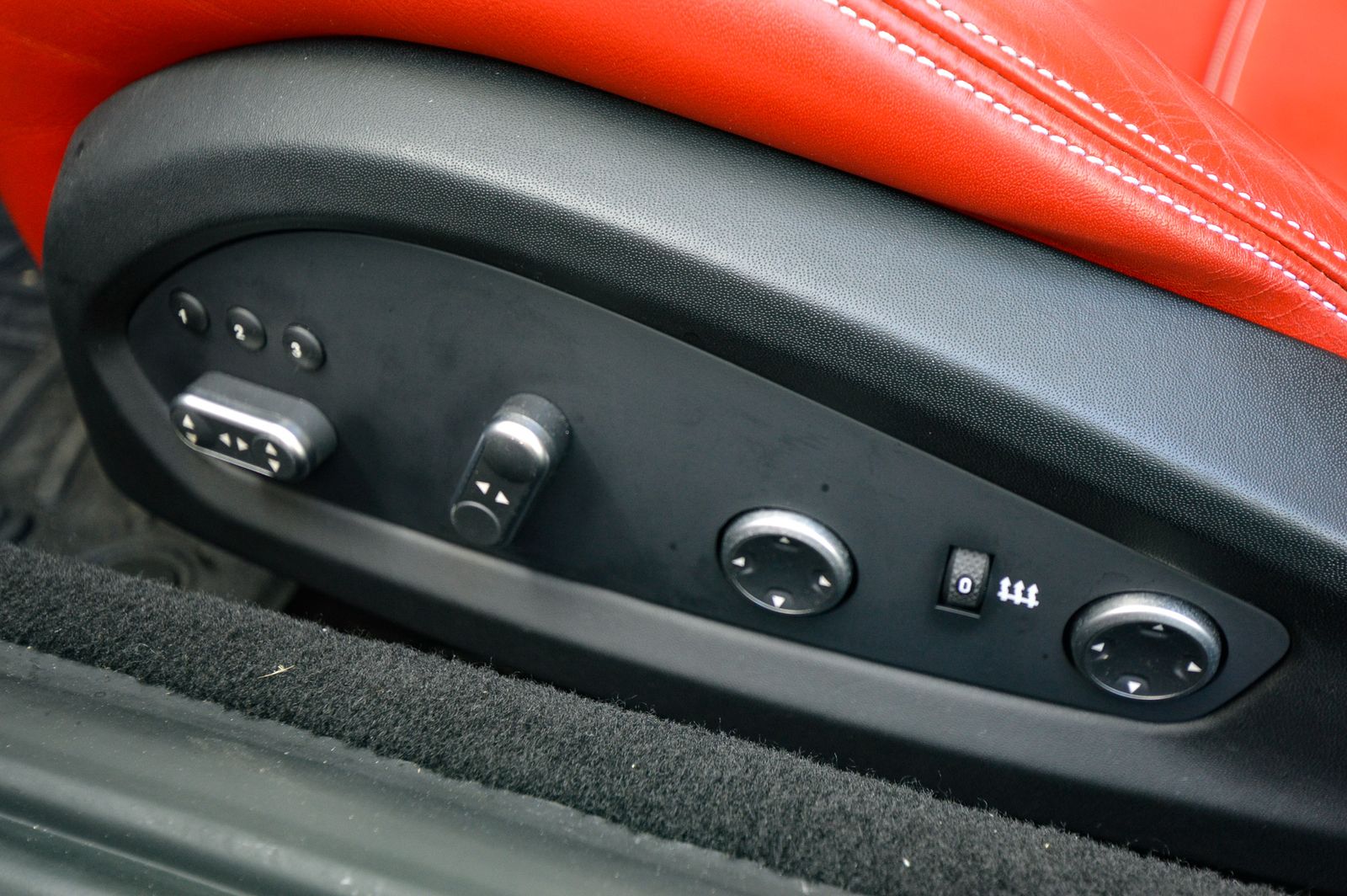 2015 Ferrari California T RWD