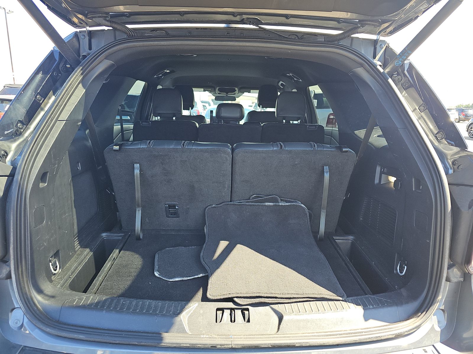 2025 Ford Explorer ST-Line AWD