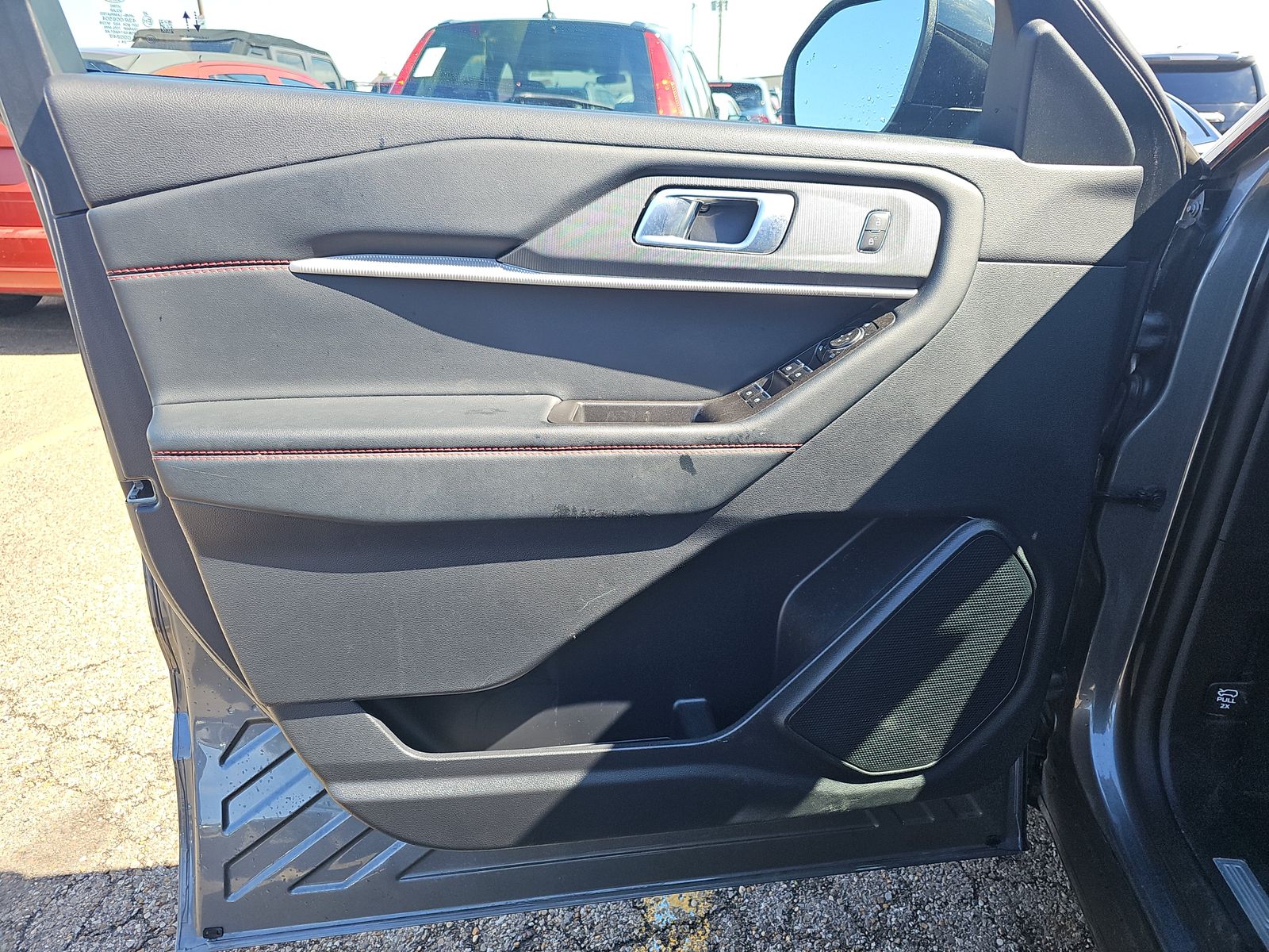 2025 Ford Explorer ST-Line AWD